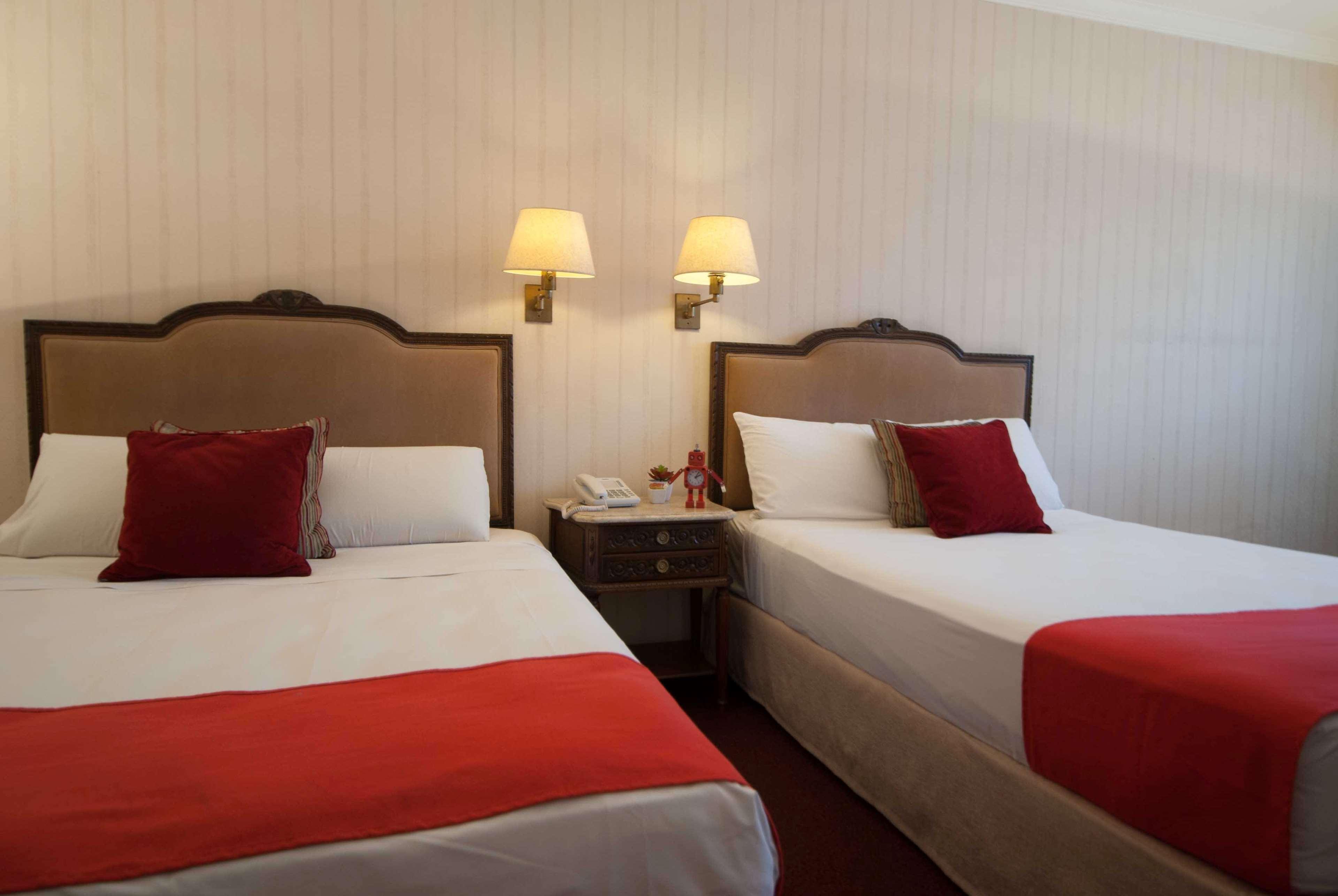 Bed and breakfast Ramada By Wyndham Buenos Aires Centro Extérieur photo