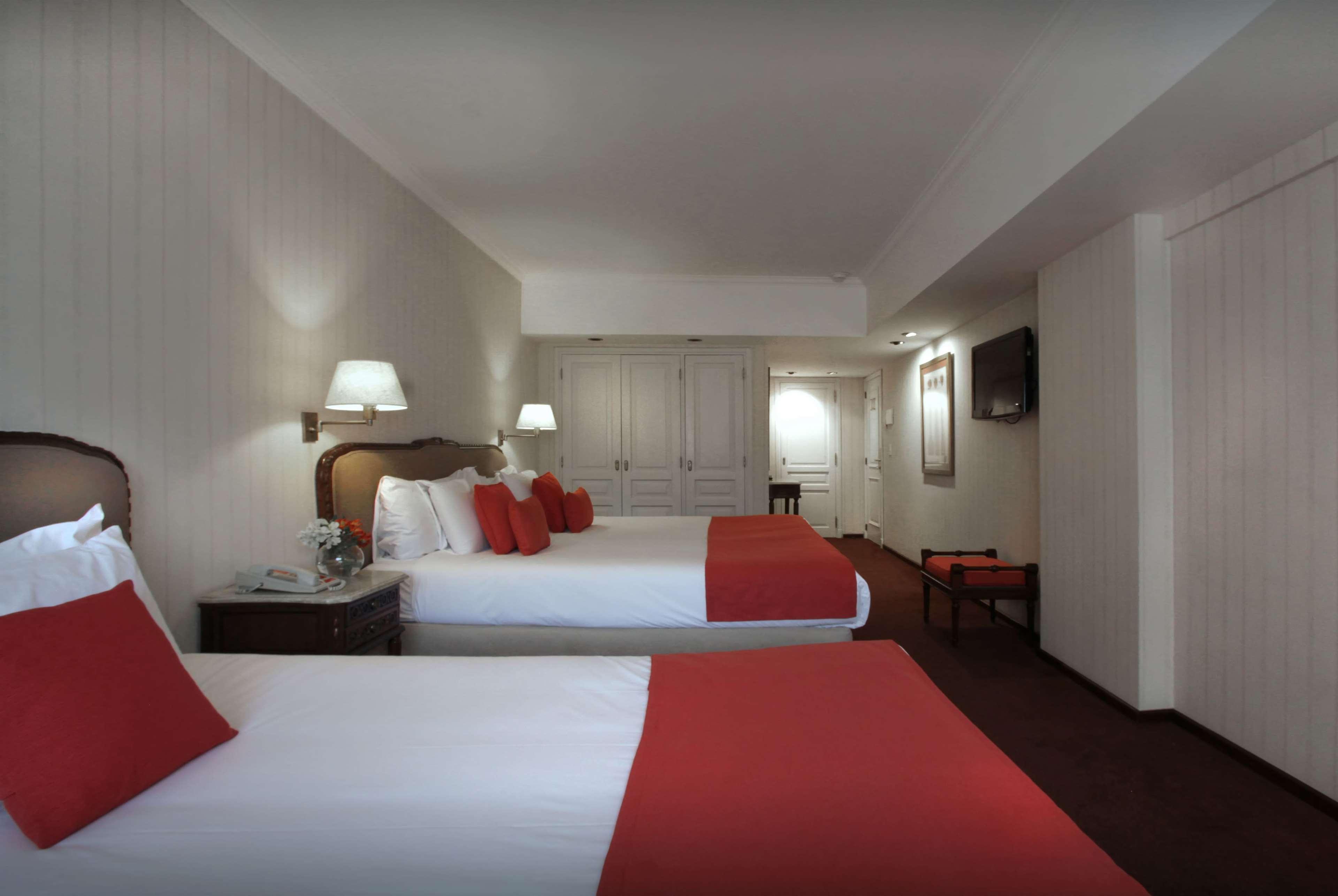 Bed and breakfast Ramada By Wyndham Buenos Aires Centro Extérieur photo