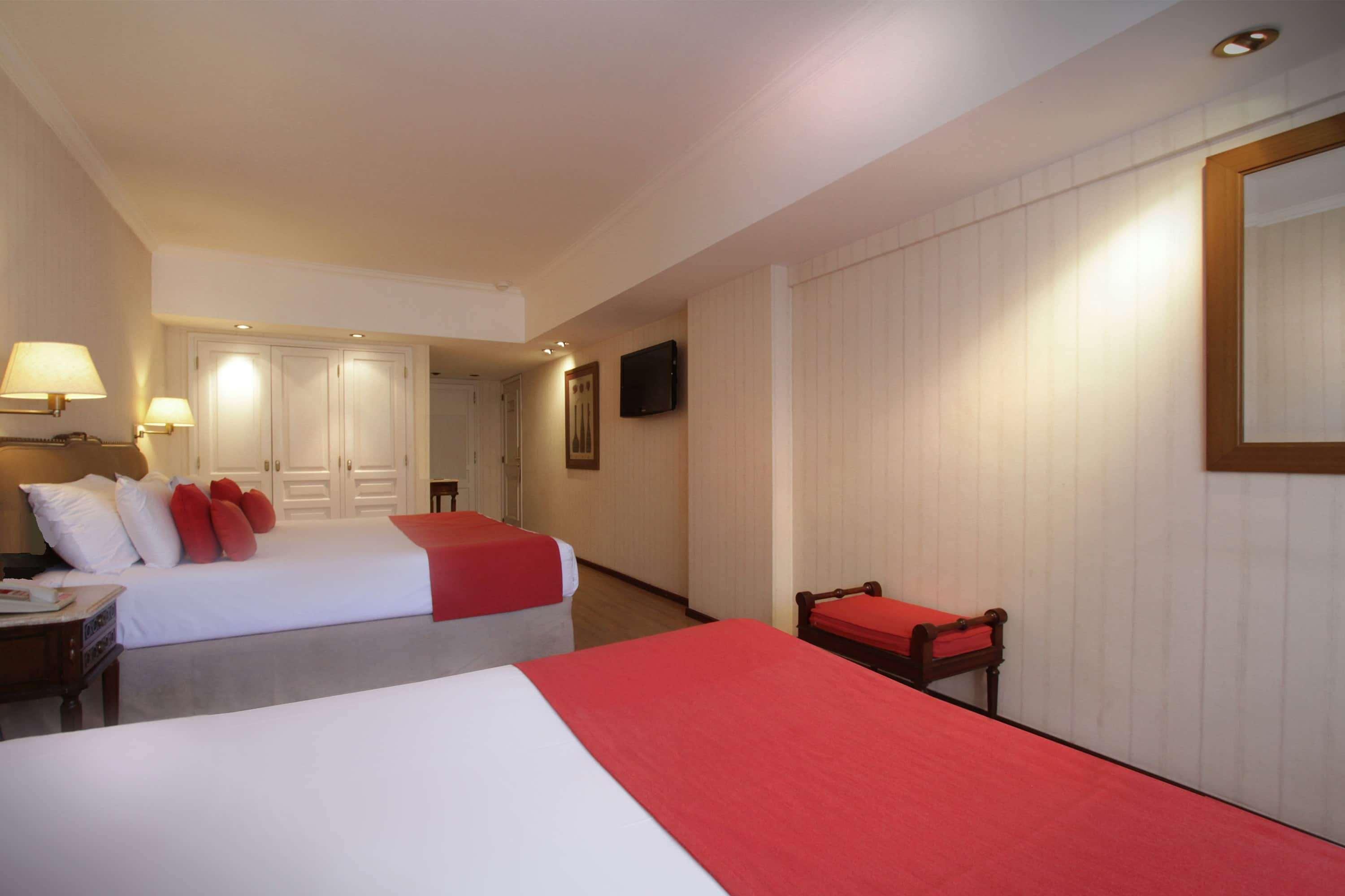 Bed and breakfast Ramada By Wyndham Buenos Aires Centro Extérieur photo