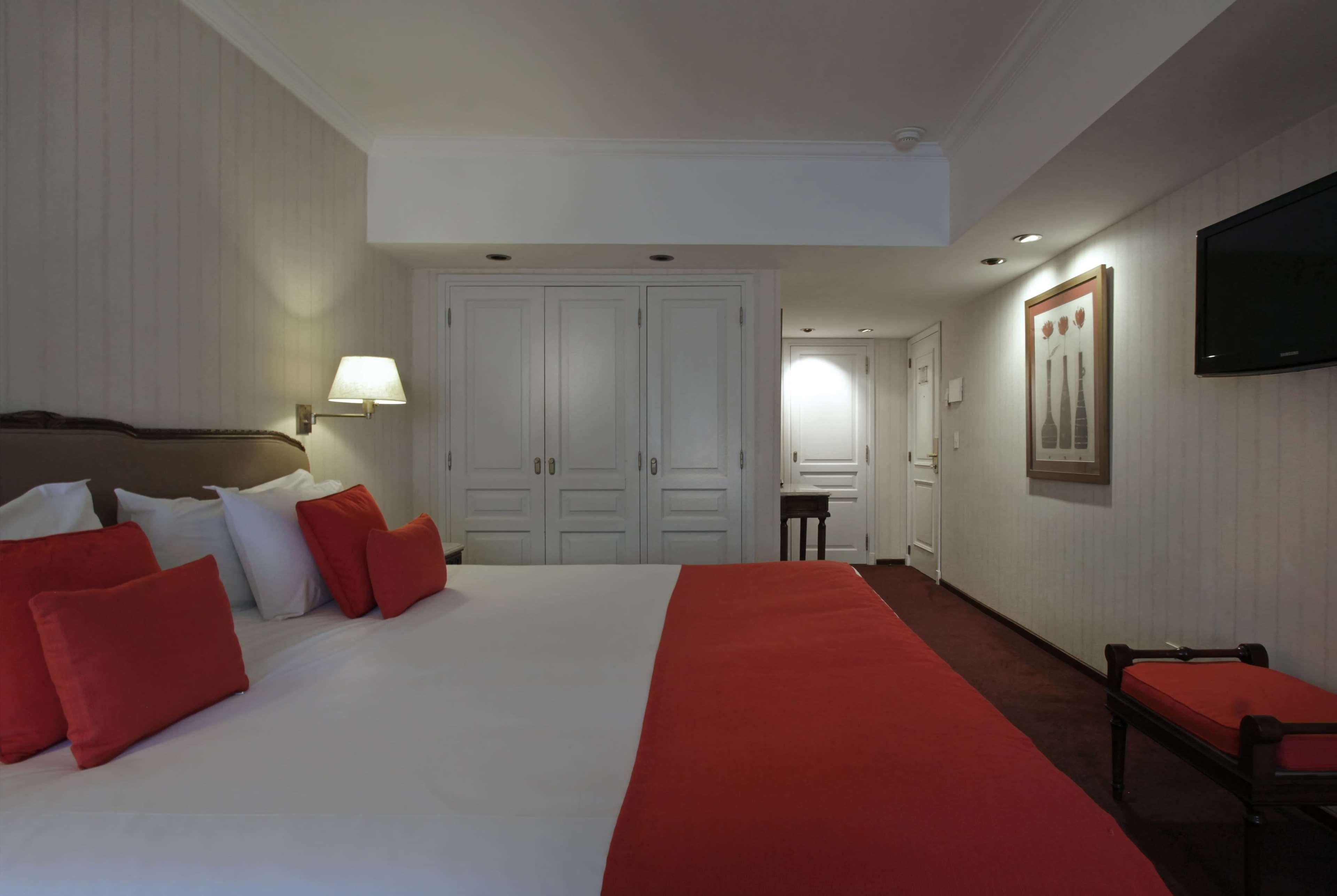Bed and breakfast Ramada By Wyndham Buenos Aires Centro Extérieur photo