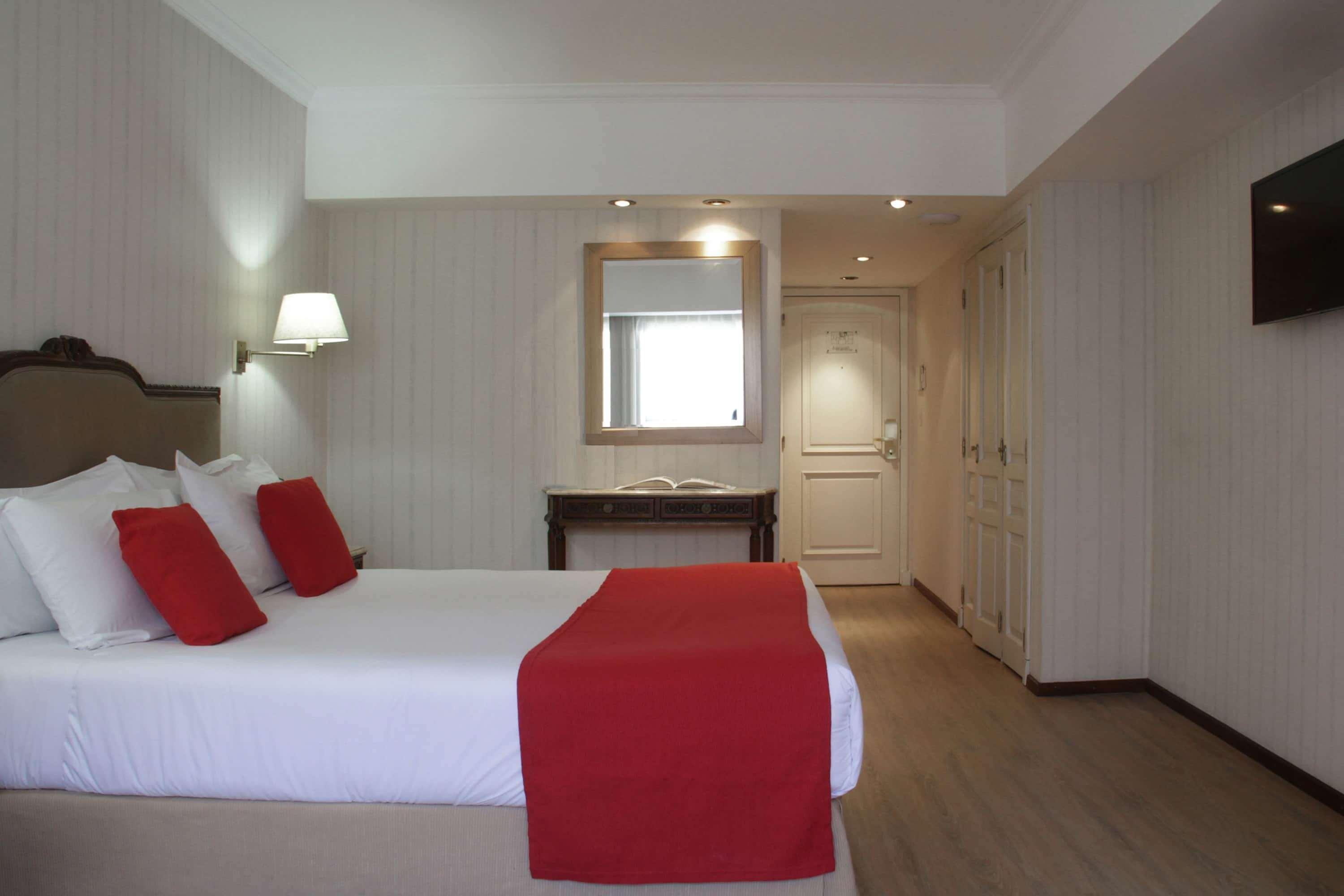 Bed and breakfast Ramada By Wyndham Buenos Aires Centro Extérieur photo