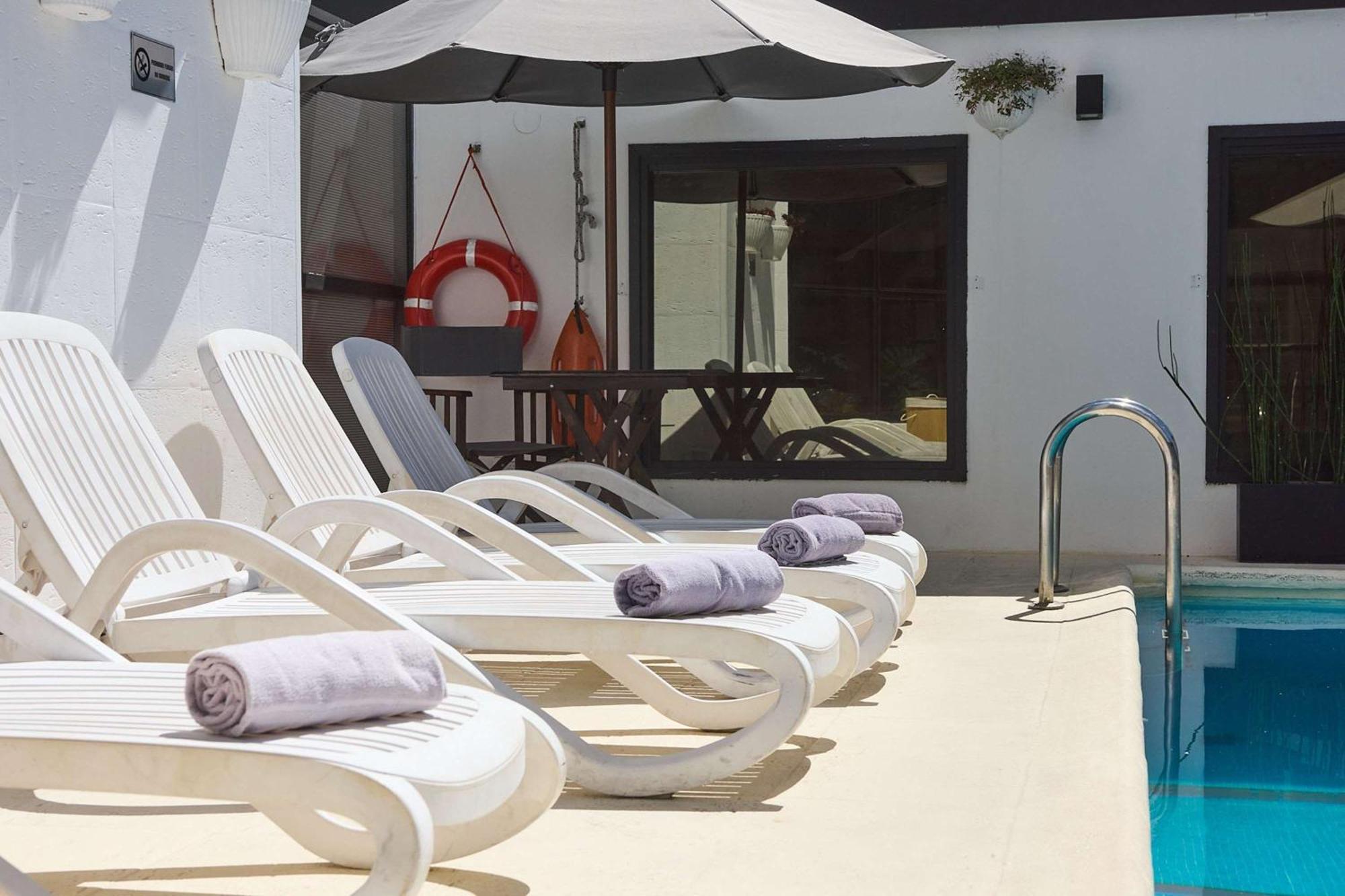 Bed and breakfast Ramada By Wyndham Buenos Aires Centro Extérieur photo