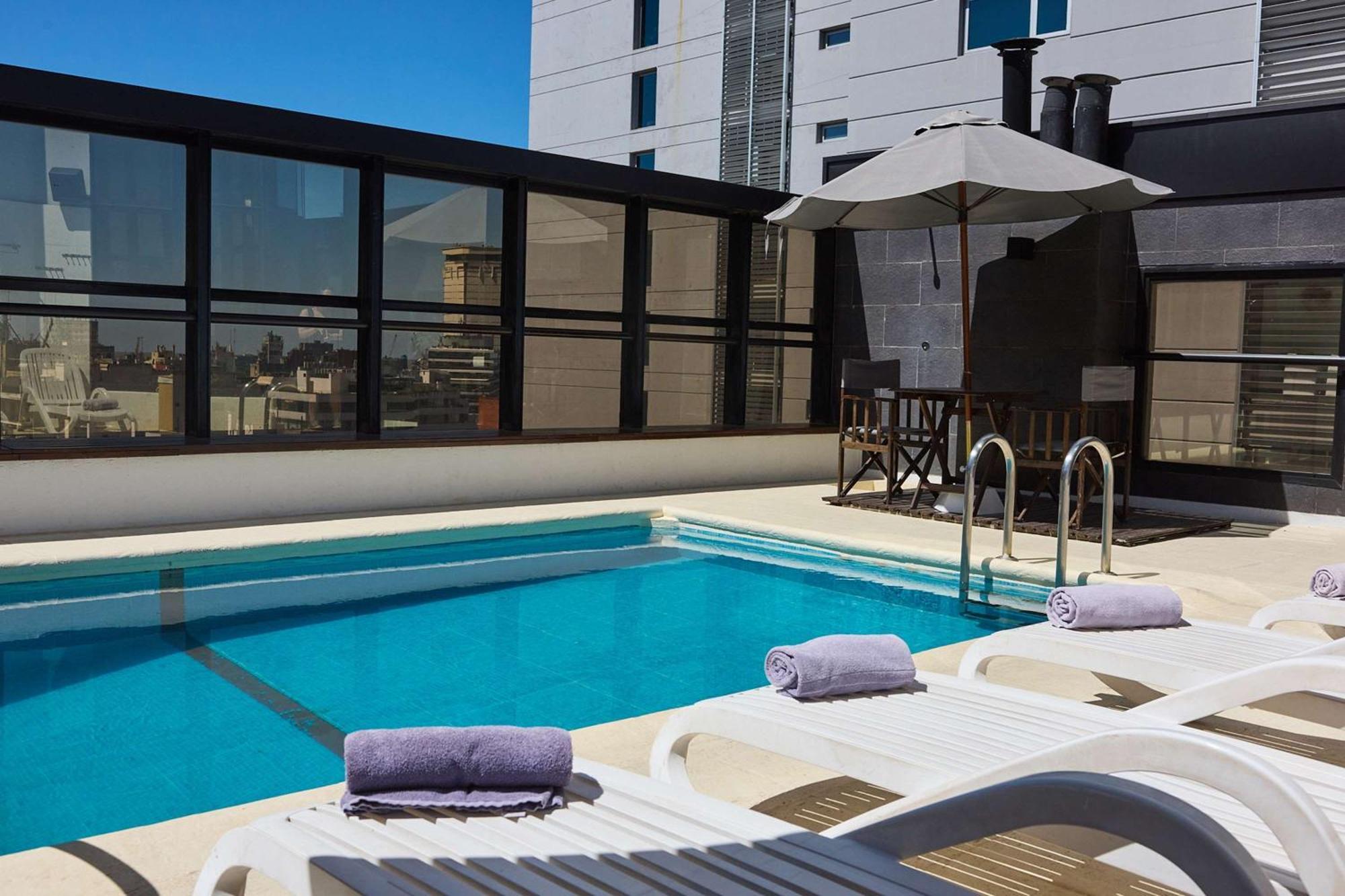 Bed and breakfast Ramada By Wyndham Buenos Aires Centro Extérieur photo