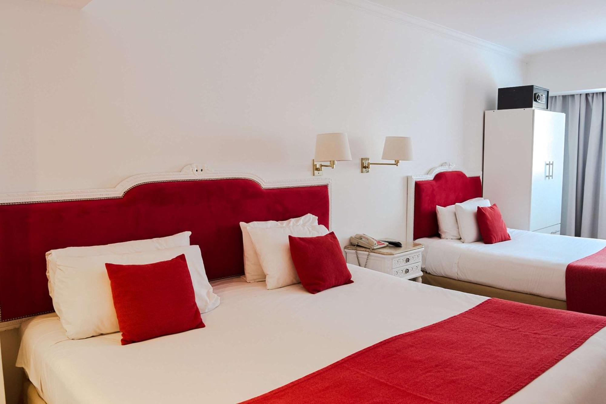 Bed and breakfast Ramada By Wyndham Buenos Aires Centro Extérieur photo