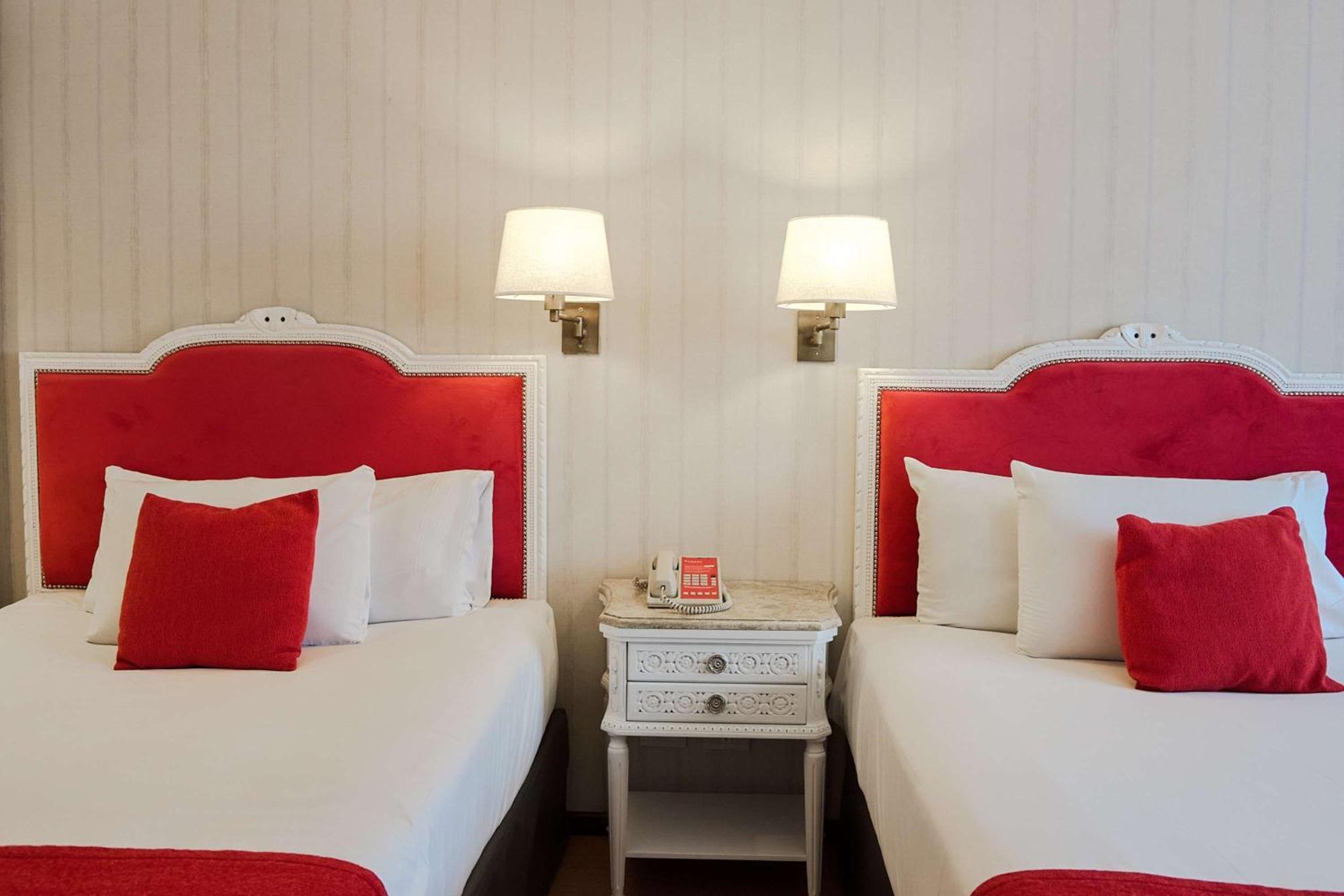 Bed and breakfast Ramada By Wyndham Buenos Aires Centro Extérieur photo