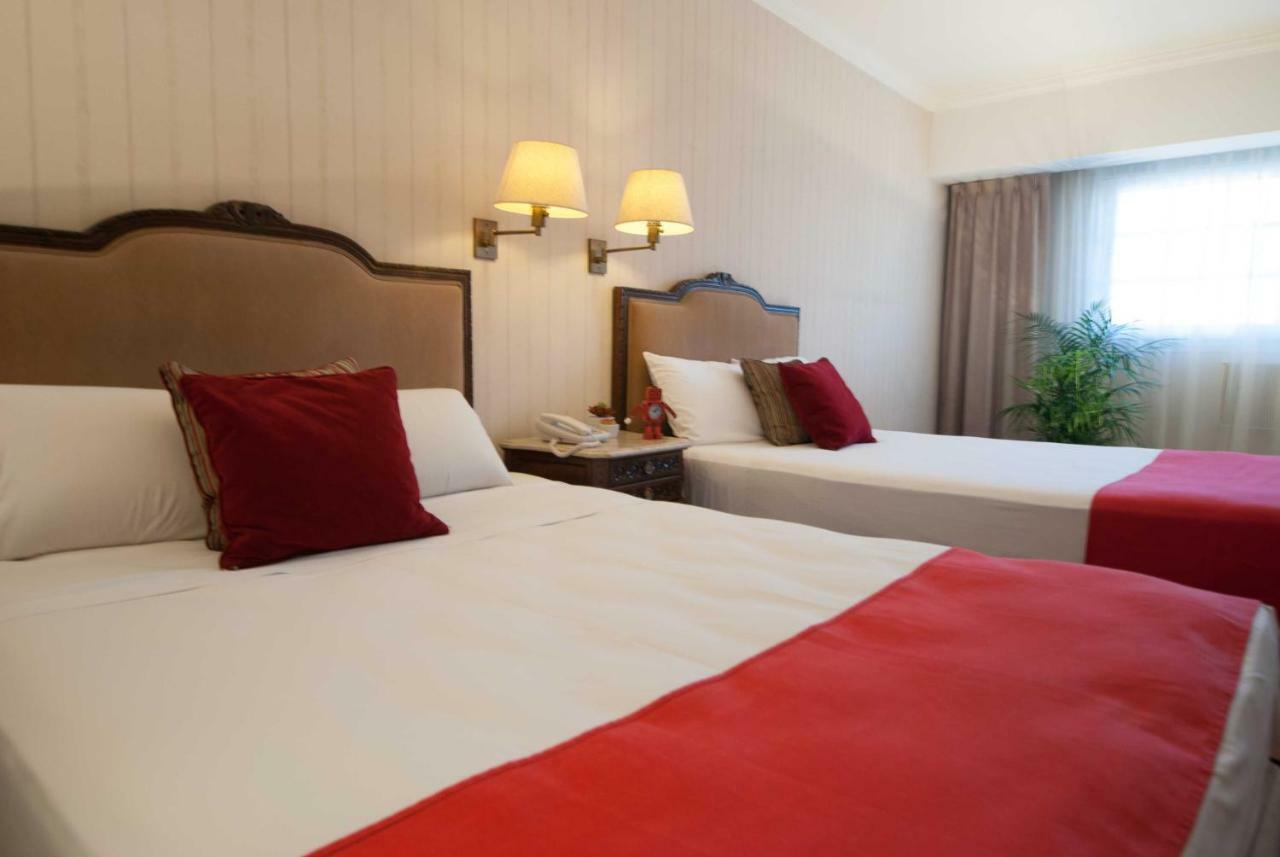 Bed and breakfast Ramada By Wyndham Buenos Aires Centro Extérieur photo