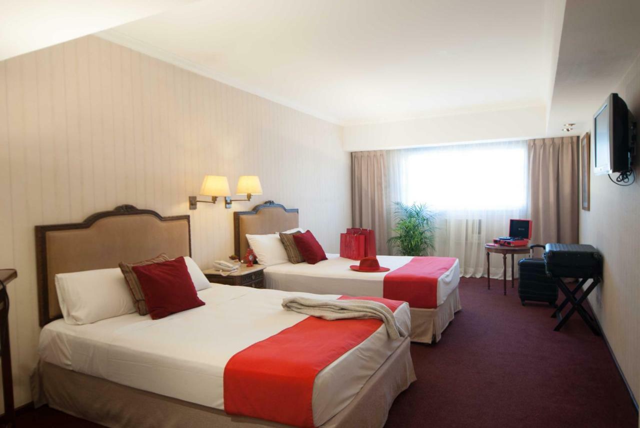 Bed and breakfast Ramada By Wyndham Buenos Aires Centro Extérieur photo